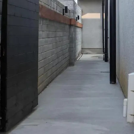 Modern In Кашел