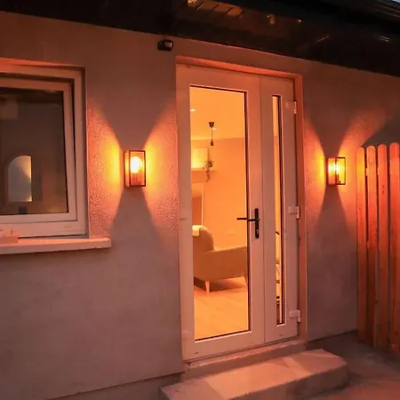 Modern In * Cashel (Tipperary)